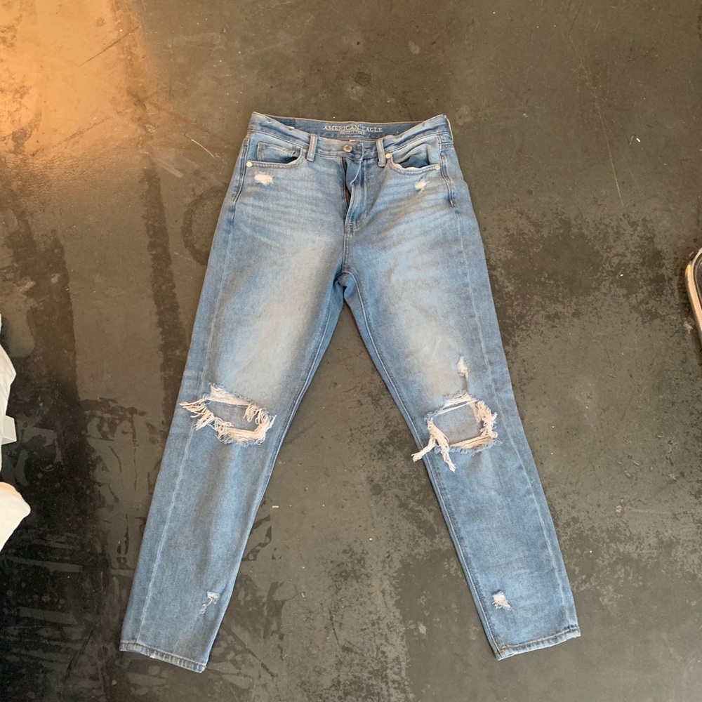 American Eagle mom jeans